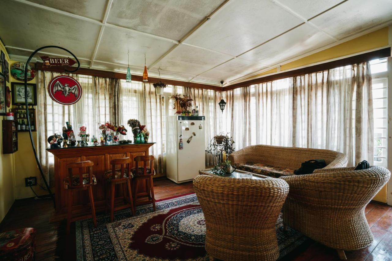 Rock Cliff Home Stay Shillong Bagian luar foto