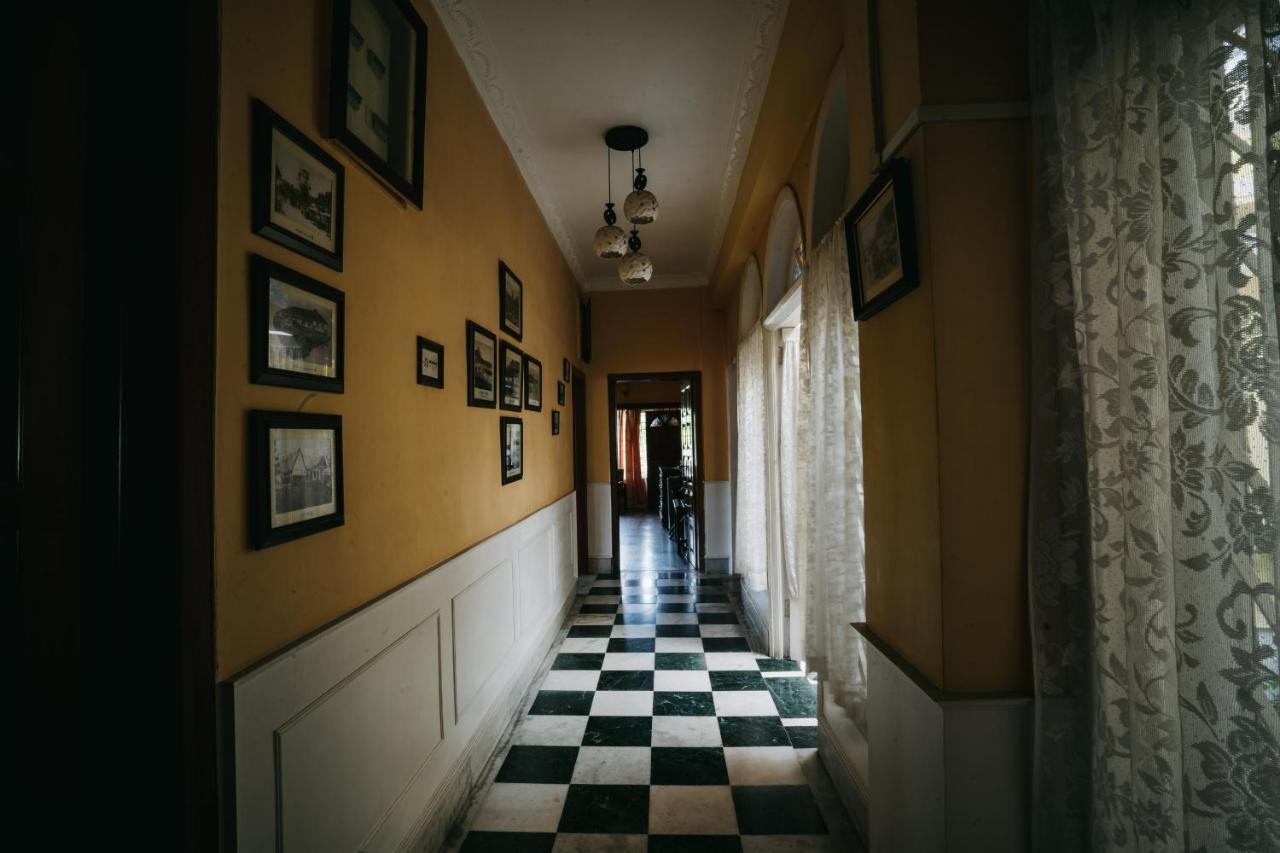 Rock Cliff Home Stay Shillong Bagian luar foto