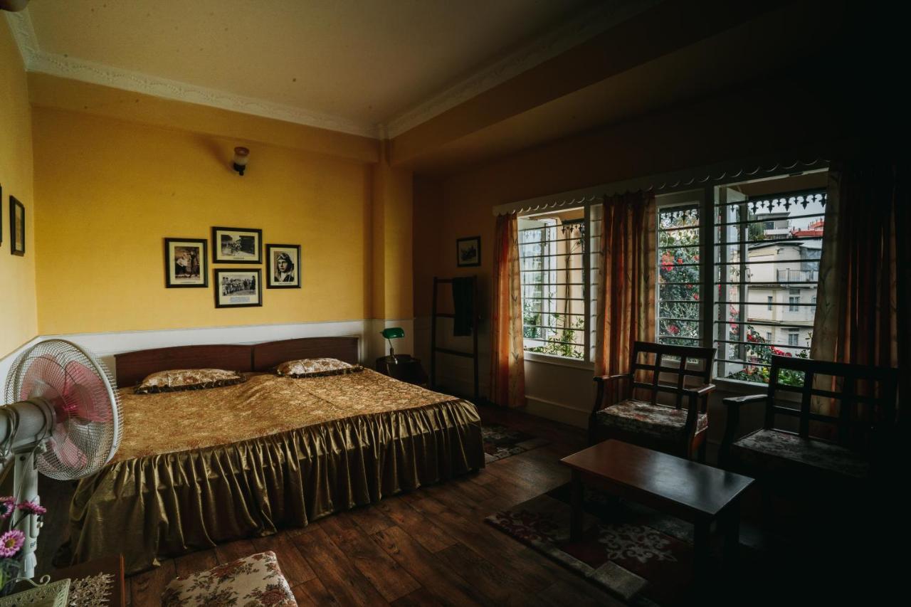 Rock Cliff Home Stay Shillong Bagian luar foto