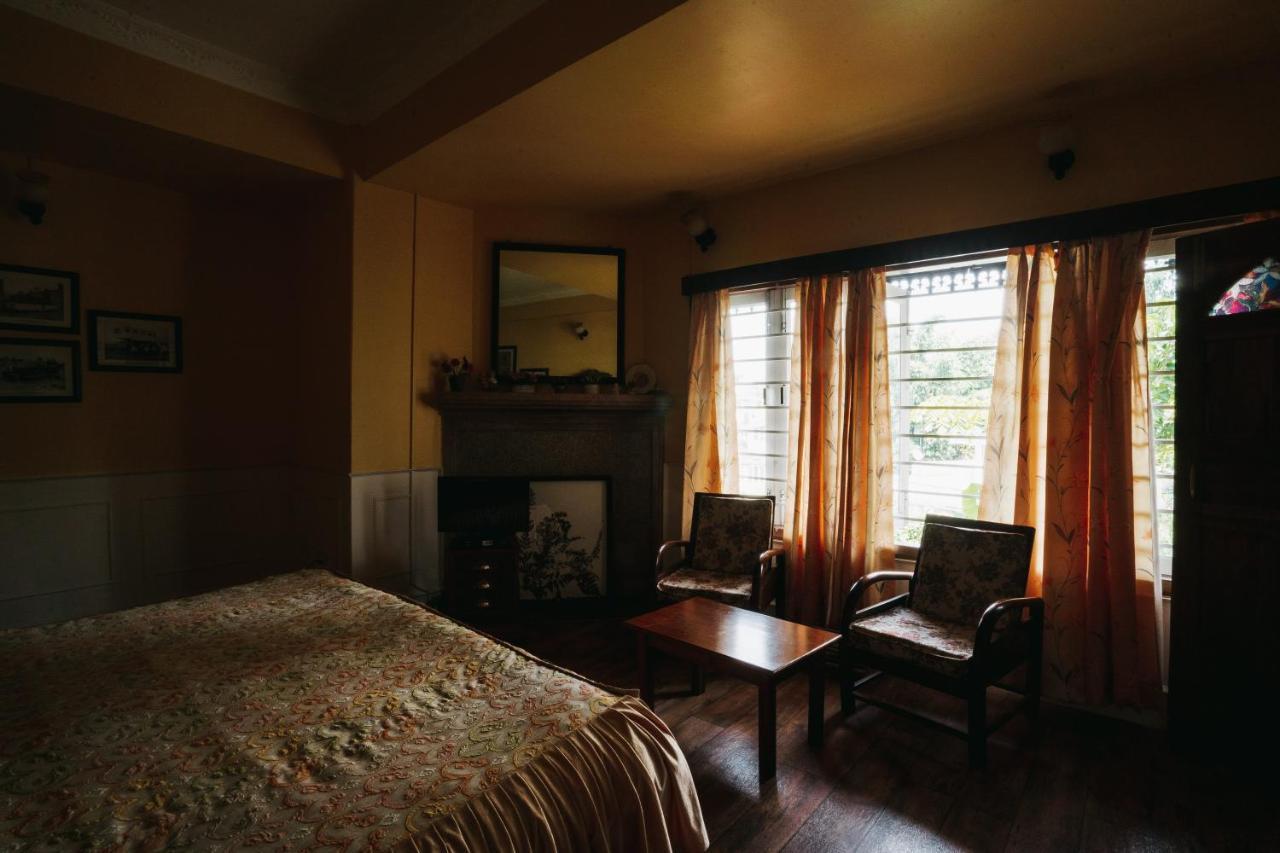Rock Cliff Home Stay Shillong Bagian luar foto