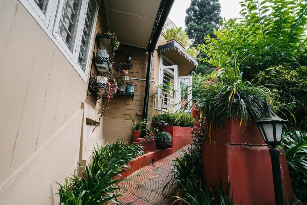 Rock Cliff Home Stay Shillong Bagian luar foto
